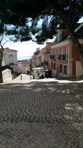 坂の街、リスボン